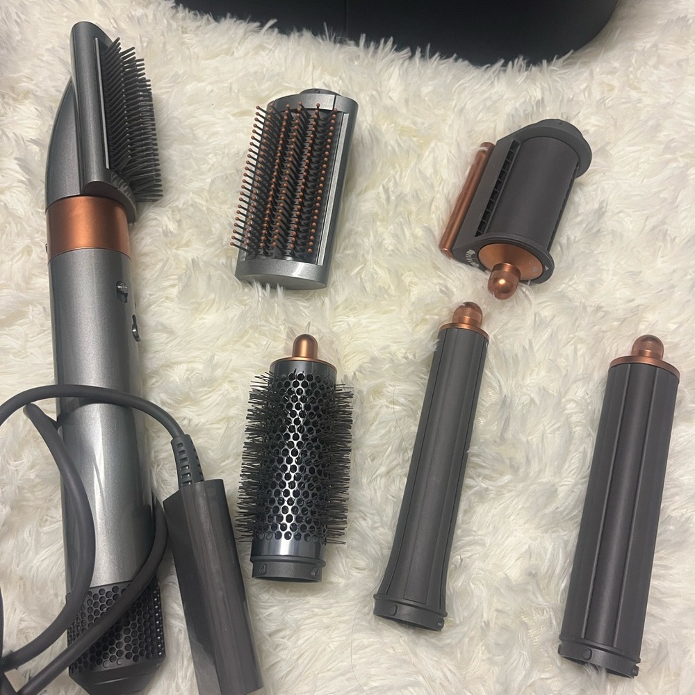 Dyson airwrap complete long Silver and Copper Hair Styling Set - only used twice